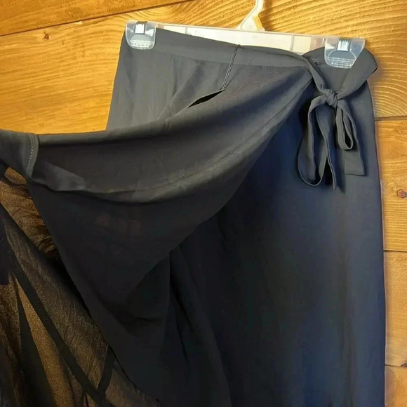 Krisa by revolve womens‎ wrap asymmetrical skirt XS oversized black midi event - Picture 6 of 11